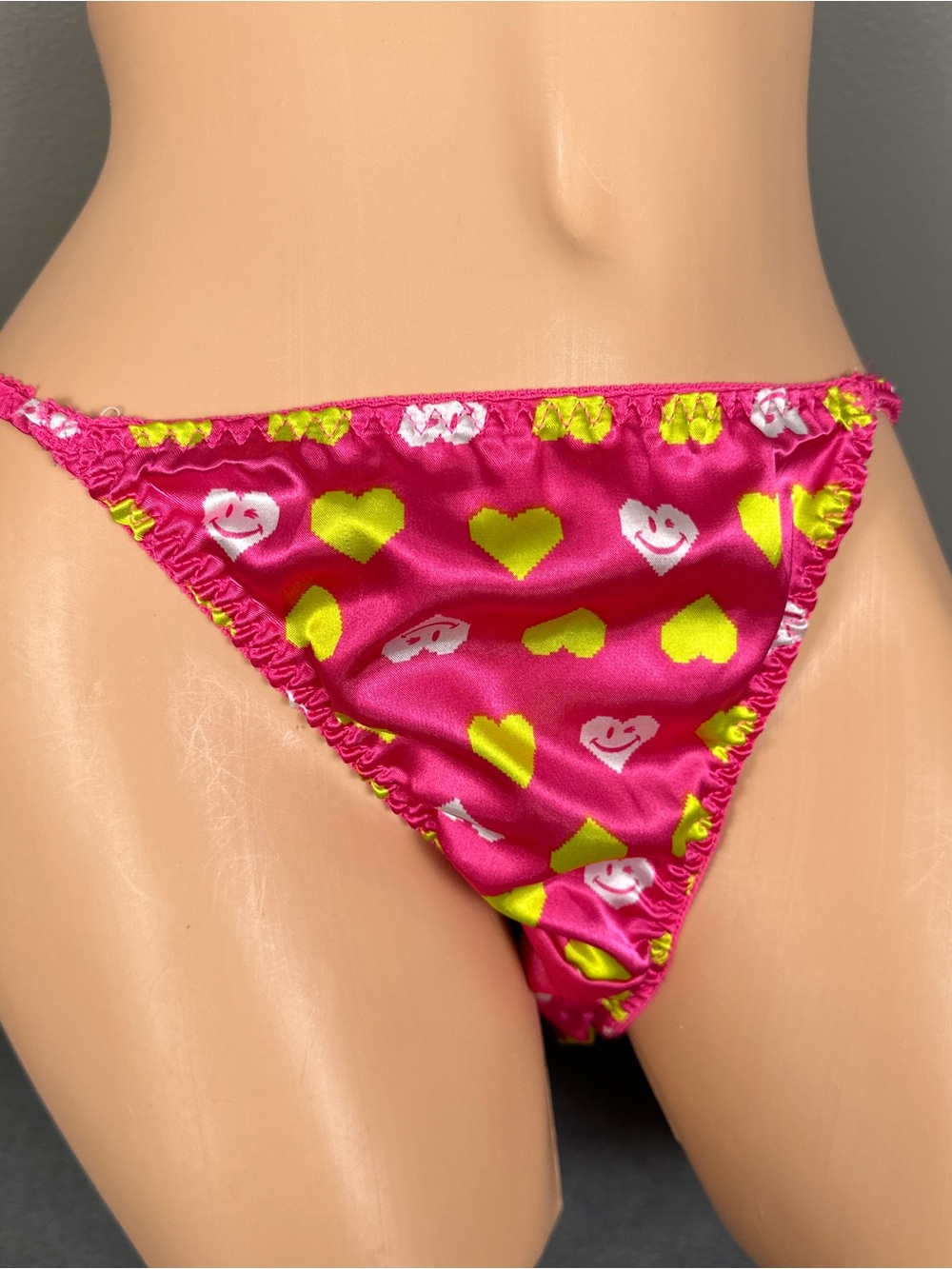 Vintage Joe Boxer Satin String Bikini Panty Women's Size 10 Hearts Pink Wink - Picture 9 of 11